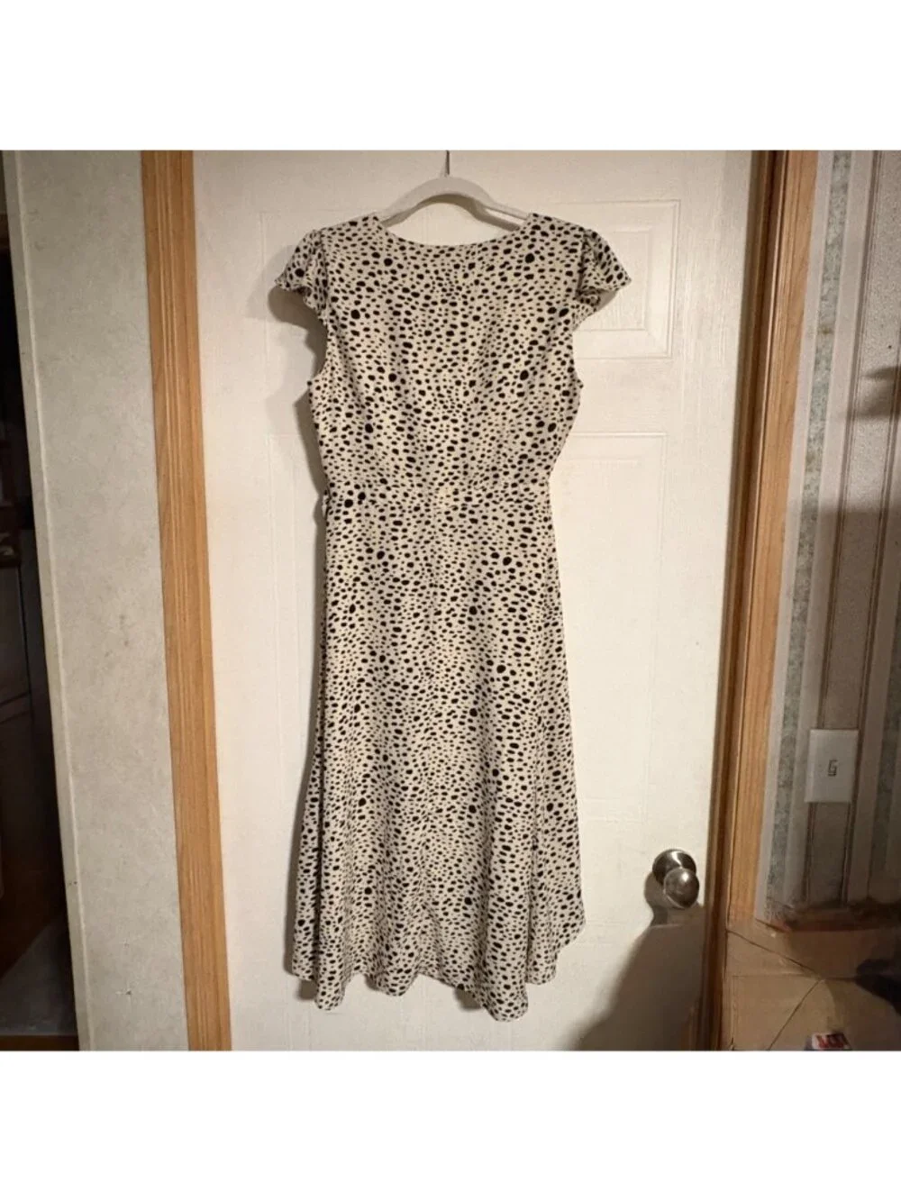 Like New BB Dakota Steve Madden High-Low Wrap Midi Dress Polka Dot Beige Black S - Picture 4 of 11